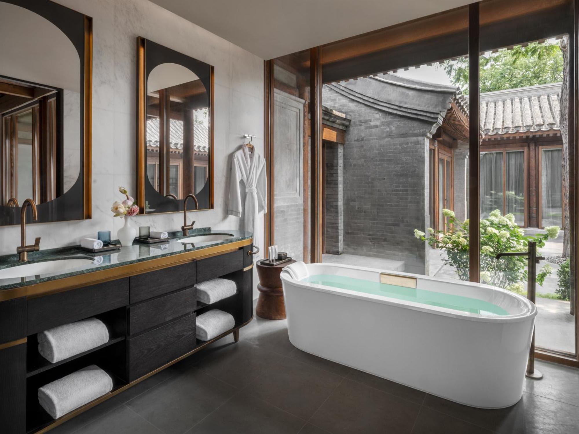 Hotel Mandarin Oriental Qianmen, 5*